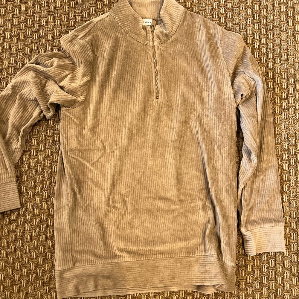 blue mint Men's Tan Sweater